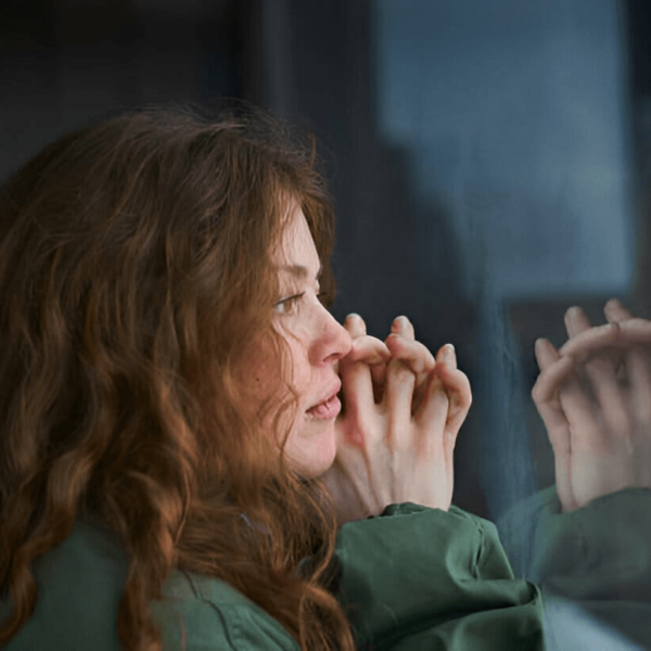 9 Signs your ex is still in love with you